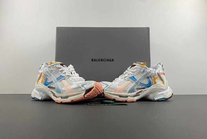 Balenciaga  772774-W3RNY-0326