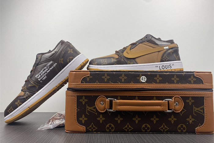 OFF-WHITE x Air Jordan 1 LV 554724-555