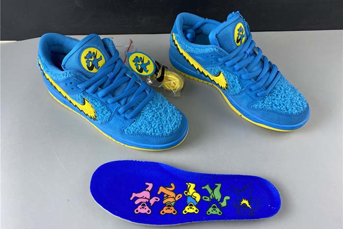 Grateful Dead x Nike SB Dunk Low Blue CJ5378-400