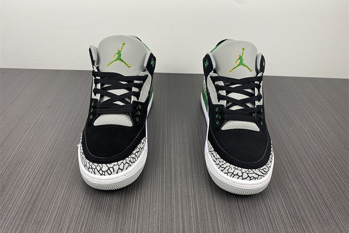 Air Jordan 3 “Pine Green”  CT8532-030