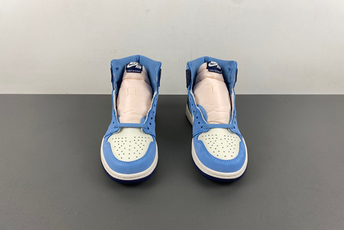 Air Jordan 1 High OG“First in Flight”  FD2596-400