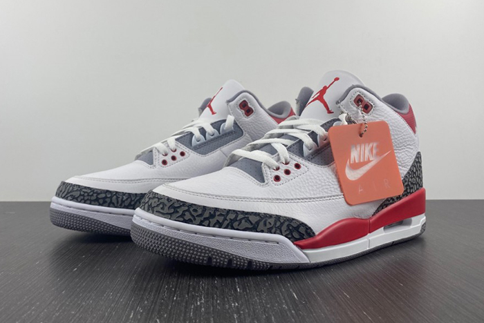 Air Jordan 3 OG “Fire Red” DN3707-160