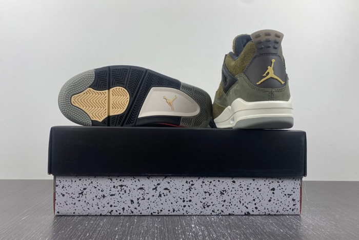 Air Jordan 4 Craft “Medium Olive”  FB9927-200