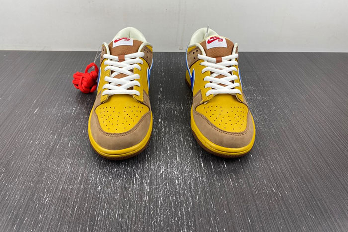 NIKE Dunk Low ” Newcastle Brown Ale ”  313170-741