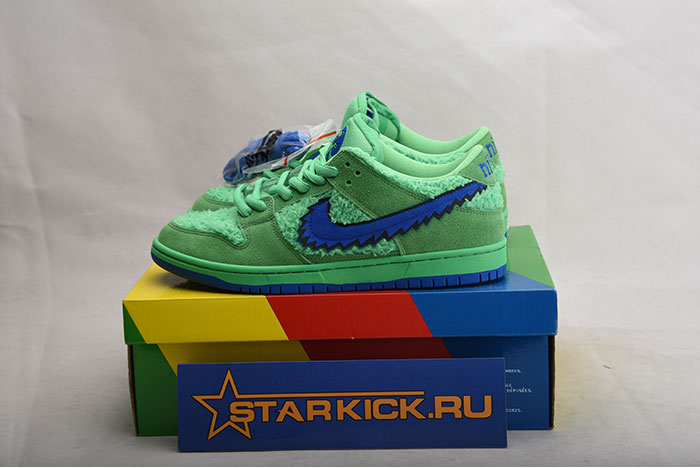 Dead x Nike SB Dunk Low“ Green Bear” CJ5378-300