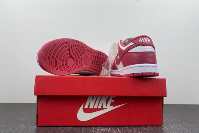 NIKE DUNK LOW SP ORANGE PEARL (PS) DC9564-111