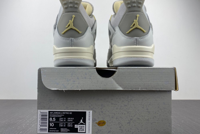 Air Jordan 4 SE Craft “Photon Dust”  DV3742-021