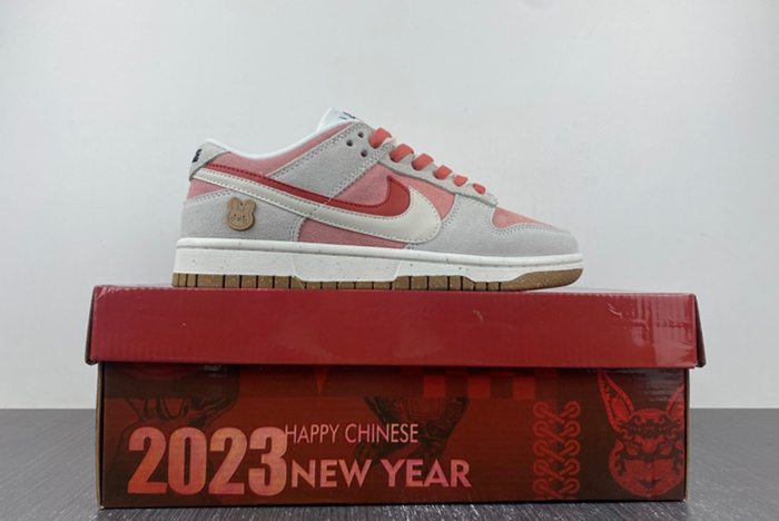 Nike Dunk Low SE  DO9457-110