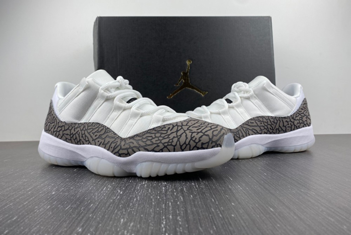 Air Jordan 11 Low WMNS “Yellow Snakeskin”  AV2187-140`