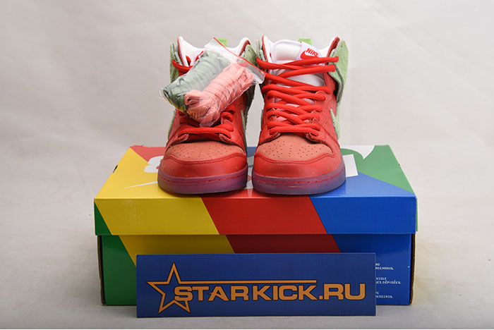 Dunk SB Nike SB Dunk High “Strawberry Cough CW7093-600