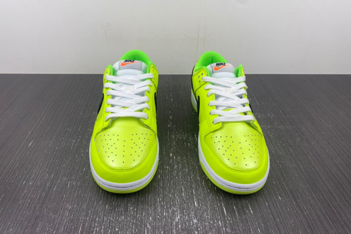 Nike Dunk Low “Glow in the Dark” FJ4610-702