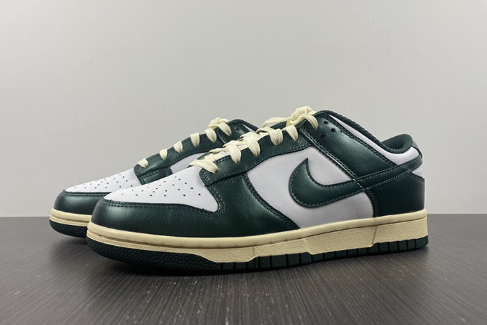 Nike Dunk Low “Vintage Green” DQ8580-100