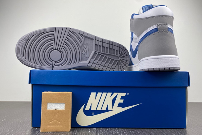 Air Jordan 1 High OG “True Blue” DZ5485-410