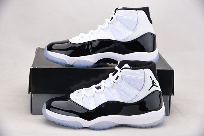 Air Jordan 11 Retro 
