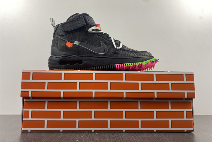 OFF-WHITE x Nike Air Force 1 Mid DO6290-001