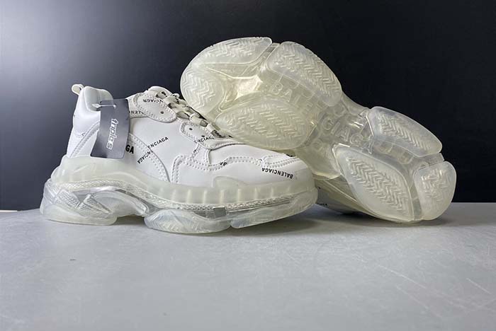 Balenciaga Triple S Black Sneaker 524039 W09E1 2021