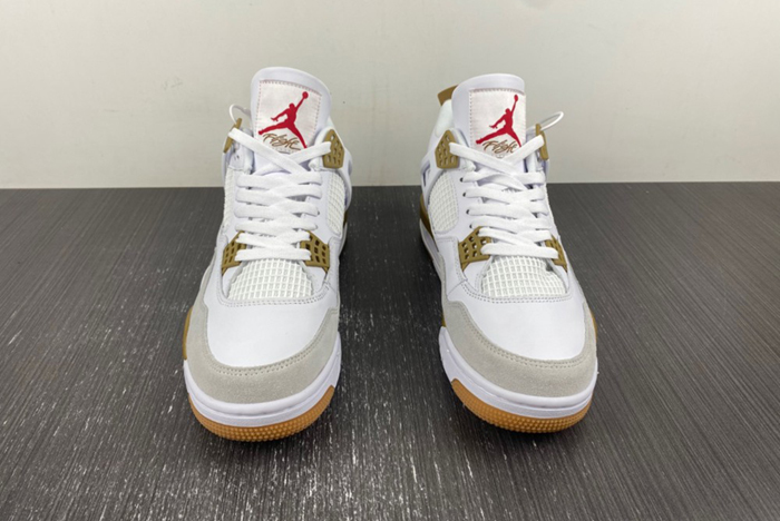 Nike SB x Air Jordan 4 ‘’ DR5415-120