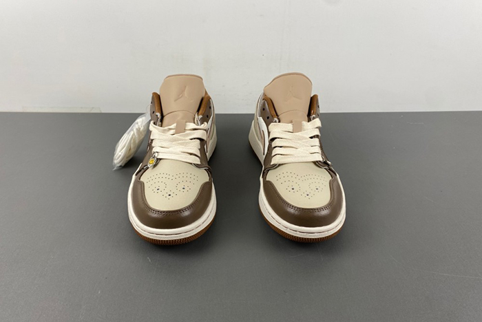 Air Jordan 1 Low HF5743-221