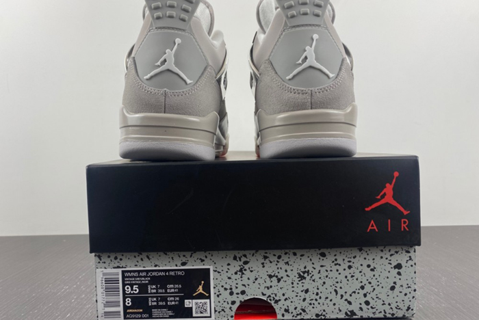 Air Jordan 4 WMNS “Frozen Moments”  AQ9129-001