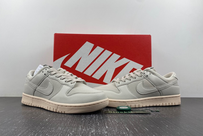 Nike Dunk Low “Light Orewood Brown”  DZ2538-100