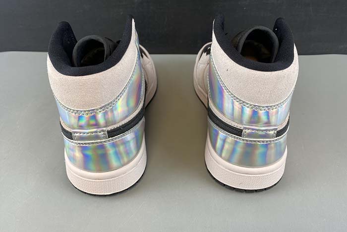 AJ1 AIR JORDAN 1 MID WOMEN BQ6472-602