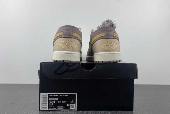 （NIKE）Air Jordan 1 Low SE Craft   DN1635-200