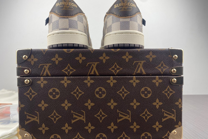 Nike Air Force 1 LV Low LV