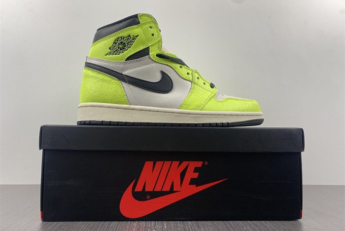 Air Jordan 1 Retro High OG 555088-702