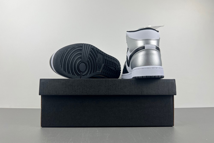 Air Jordan 1 Mid “ DQ8423-103