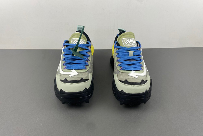 Off-White c/o Virgil 1