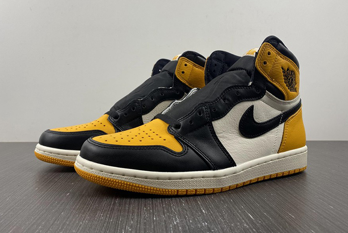 Air Jordan 1 High OG “Yellow Toe”  555088-711