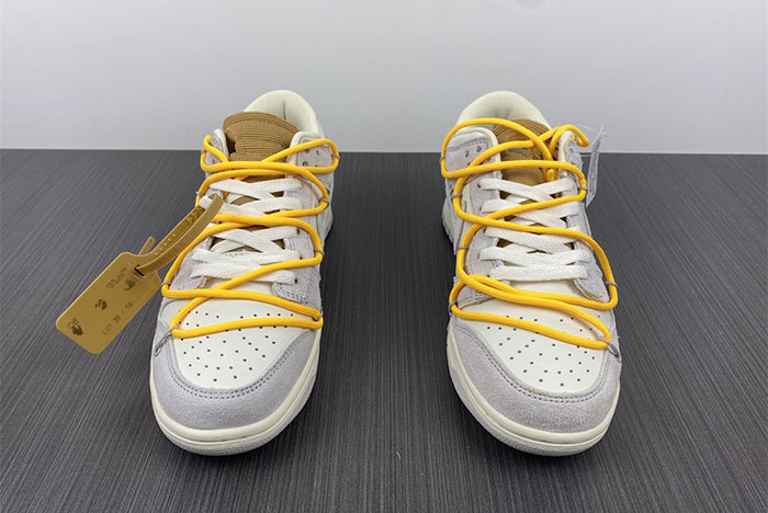 Off-White x Nike SB Dunk Low "The 50" .39-of50 DJ0950-109