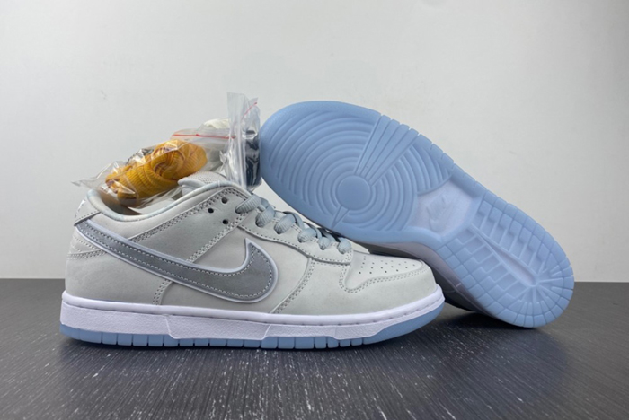 Concepts x Nike SB Dunk Low “White Lobster”  FD8776-100