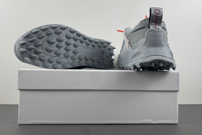 Off-White c/o Virgil Abloh light grey