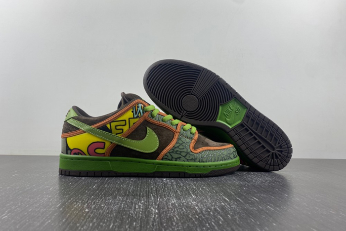 Nike SB Dunk Low “De La Soul”  789841-332