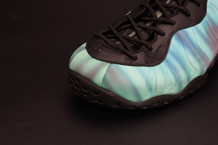 Nike Air Foamposite One "Northern Lights" Black/Green mens 840559-001