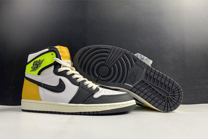 Nike Air Jordan 1 High OG “Volt Gold” 555088-118
