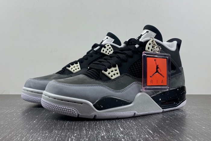 AIR JORDAN 4 RETRO ''FEAR'' FQ8138-002