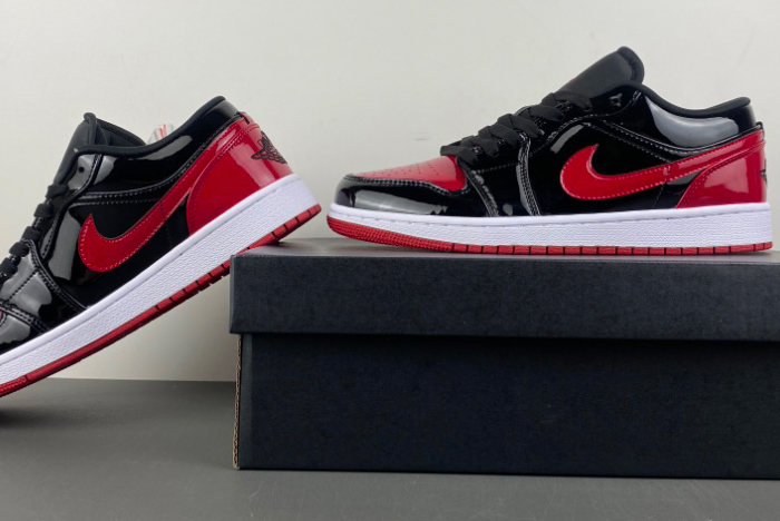 Air Jordan 1 Low 553558-063