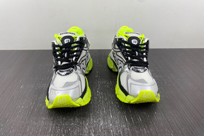 7.0 BALENCIAGA -Runner、