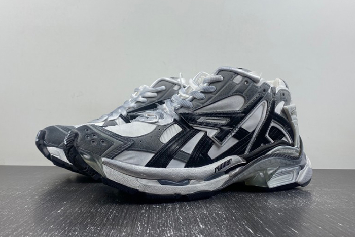 Balenciaga 772774-W3RNY-9012