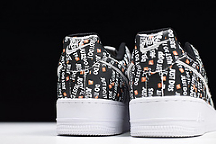 NIKE AIR FORCE 1 LOW "JUST DO IT" PRINT AO3977-001