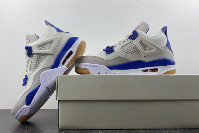Air Jordan 4 DR5415-107