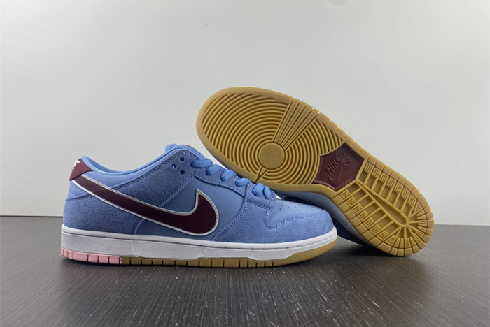 Nike SB Dunk Low “Phillies” DQ4040-400