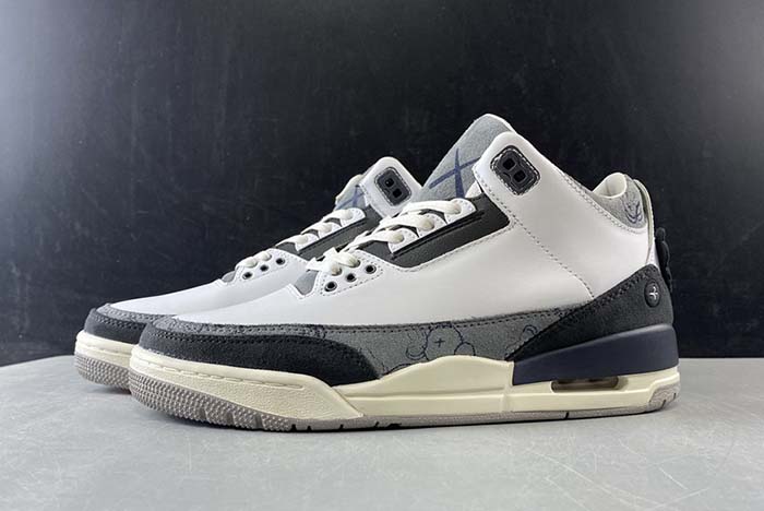 Air Jordan 3 KAWS new