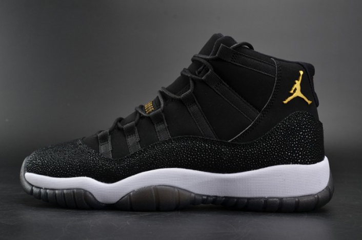 Air Jordan 11 Black Stingray  852625-030