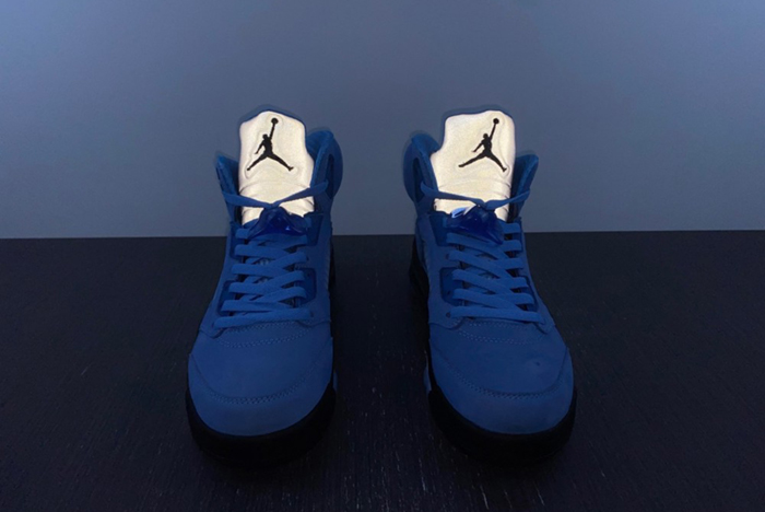 Air Jordan 5 “UNC”  DV1310-401