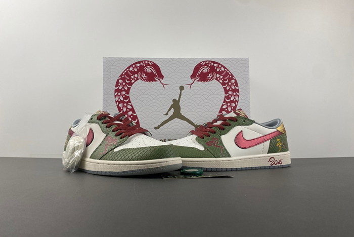 Air Jordan 1 Retro Low OG 