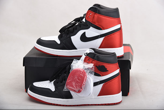 JORDAN 1 RETRO HIGH SATIN BLACK TOE - CD0461-016