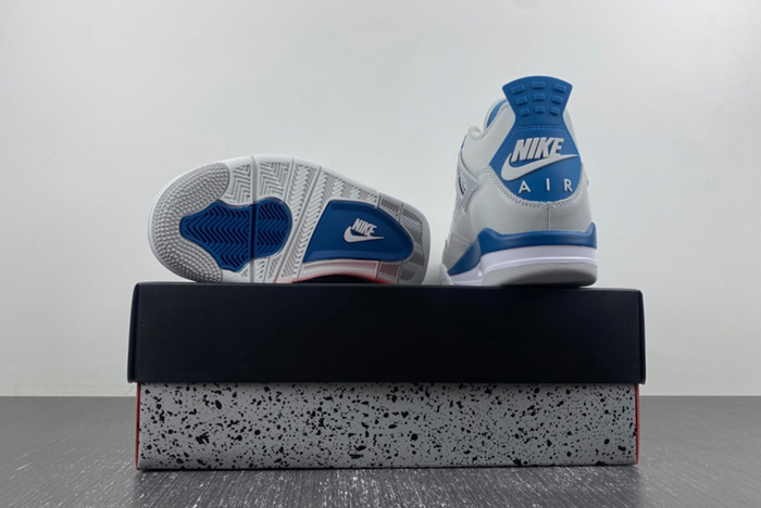 Air Jordan 4 "Military Blue" FV5029-141
